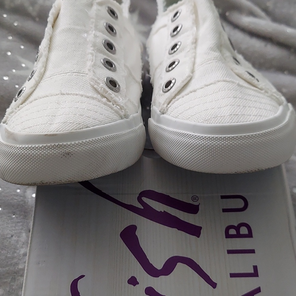 Blowfish White Canvas Slip In Sneakers - Picture 3 of 10